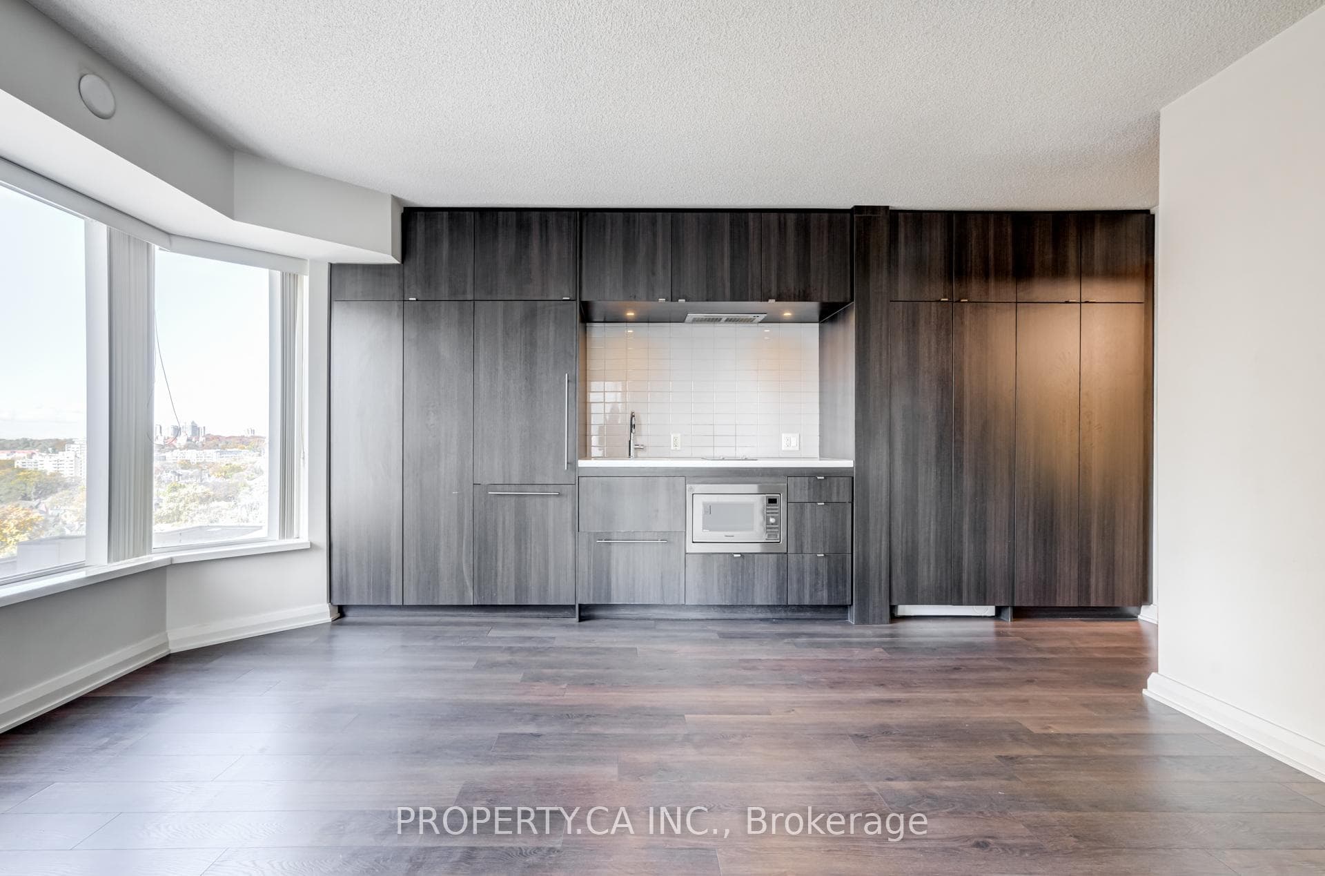 155 Yorkville Avenue Unit 1514 photo 8