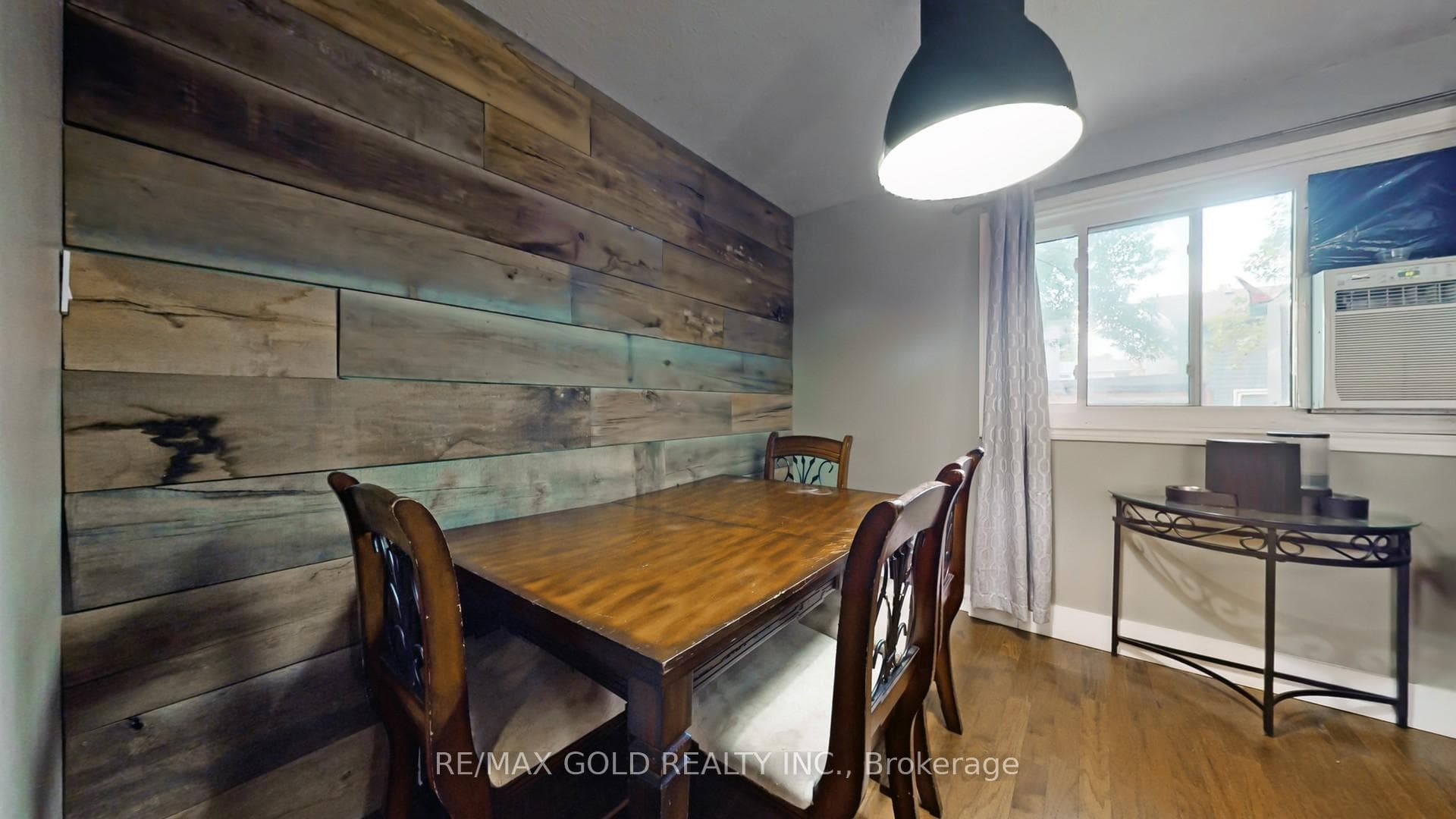 17 Hilda Court photo 10