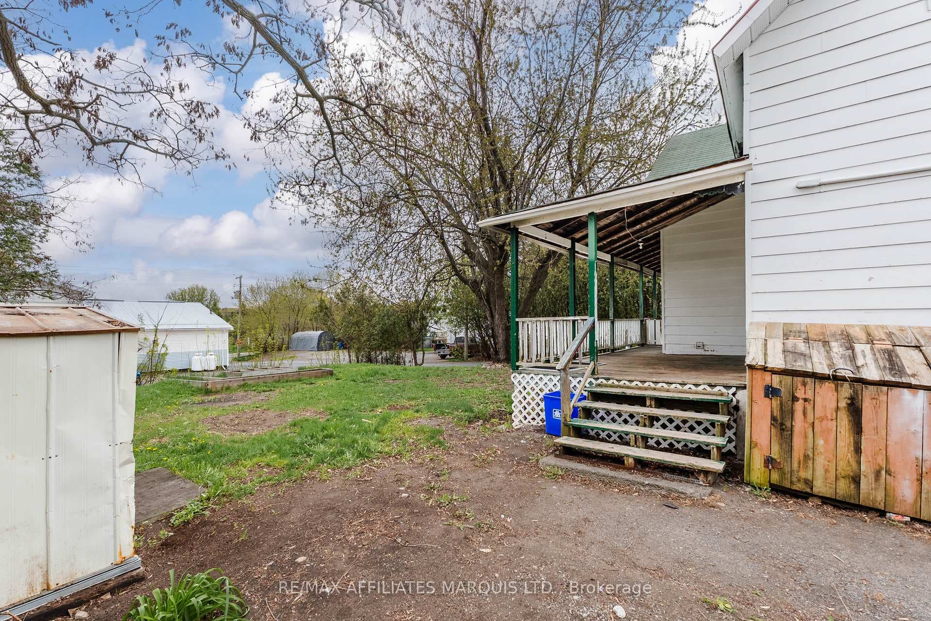 21910 Seguin Mill Street photo 6