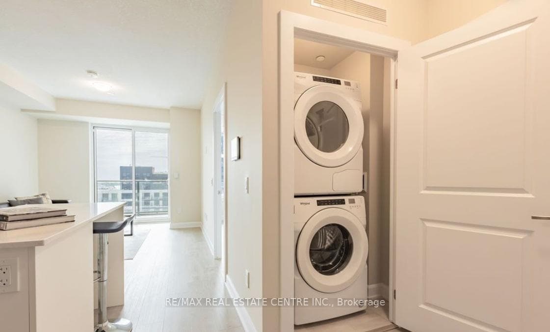 3220 William Coltson Avenue Unit 1018 photo 6