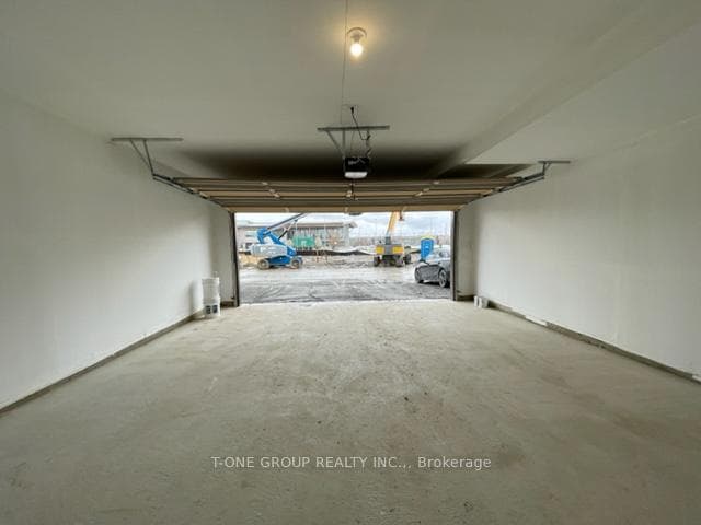 56 Robert Eaton Avenue photo 22