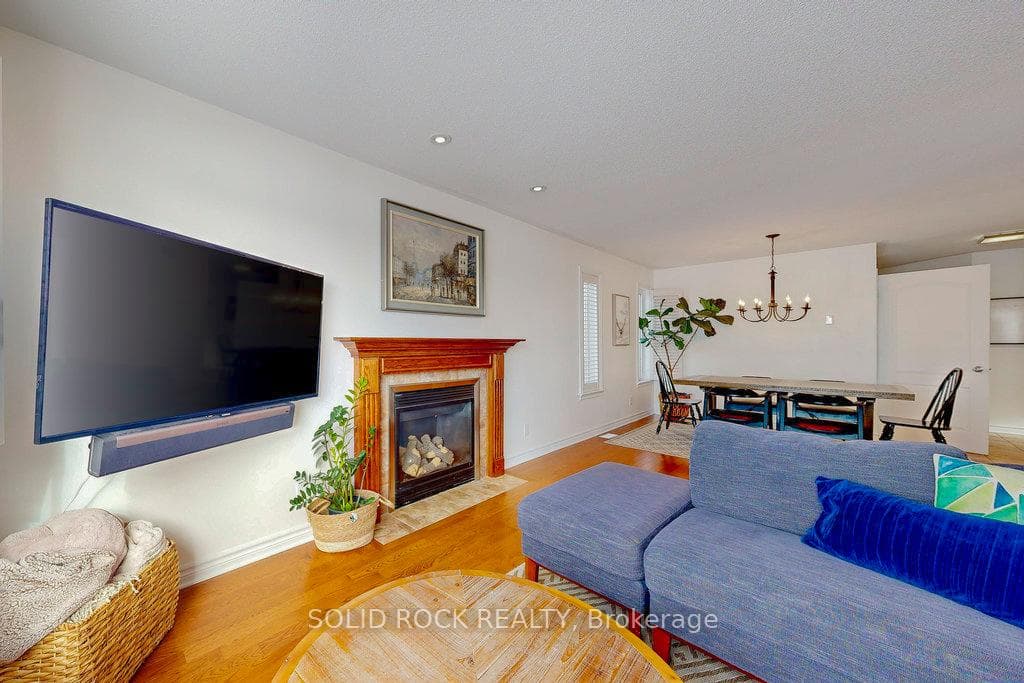83 Comba Drive photo 13
