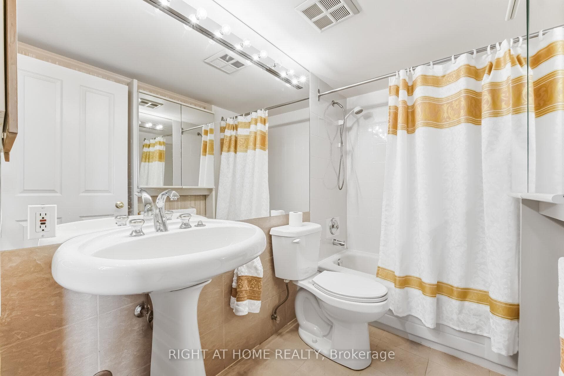 120 Promenade Circle Unit 711 photo 28
