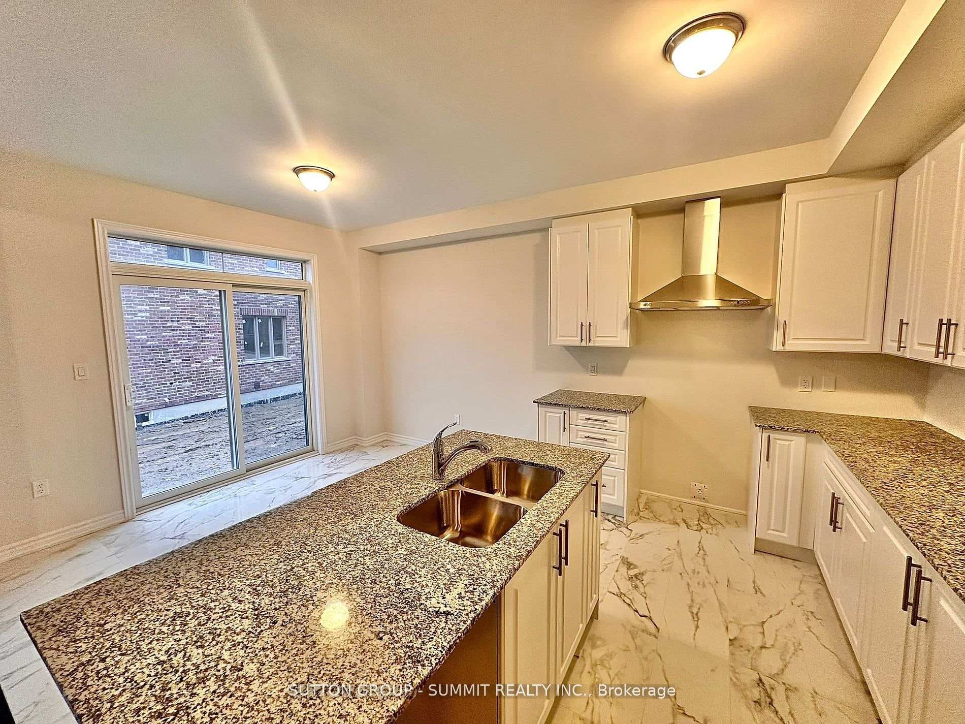 1473 Rose Way photo 10