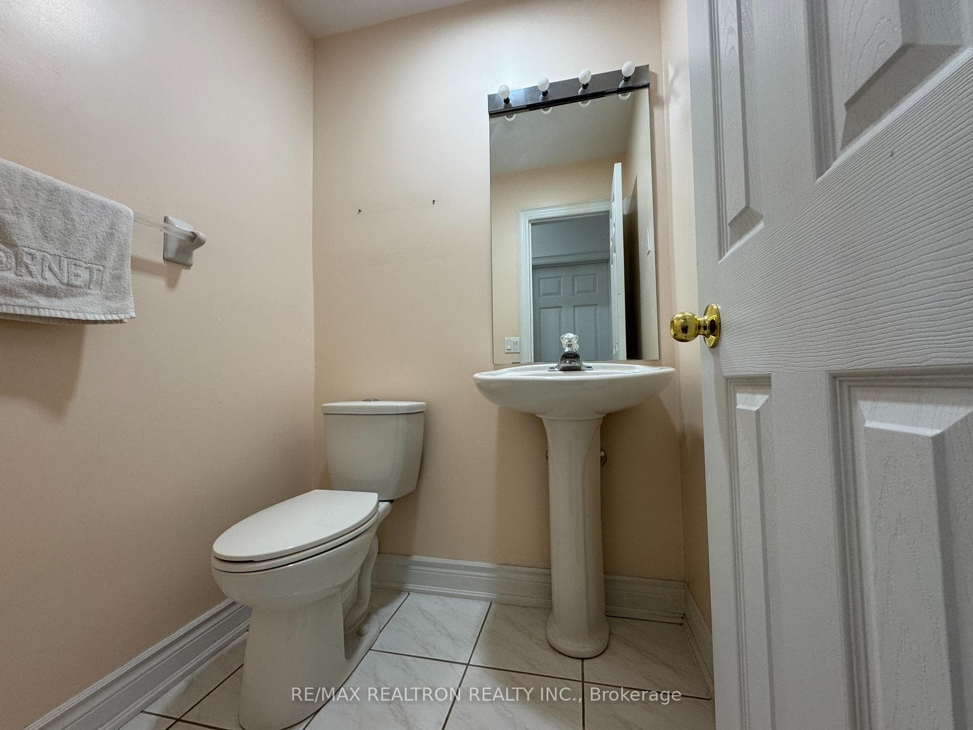 121 Barber Greene Road photo 13