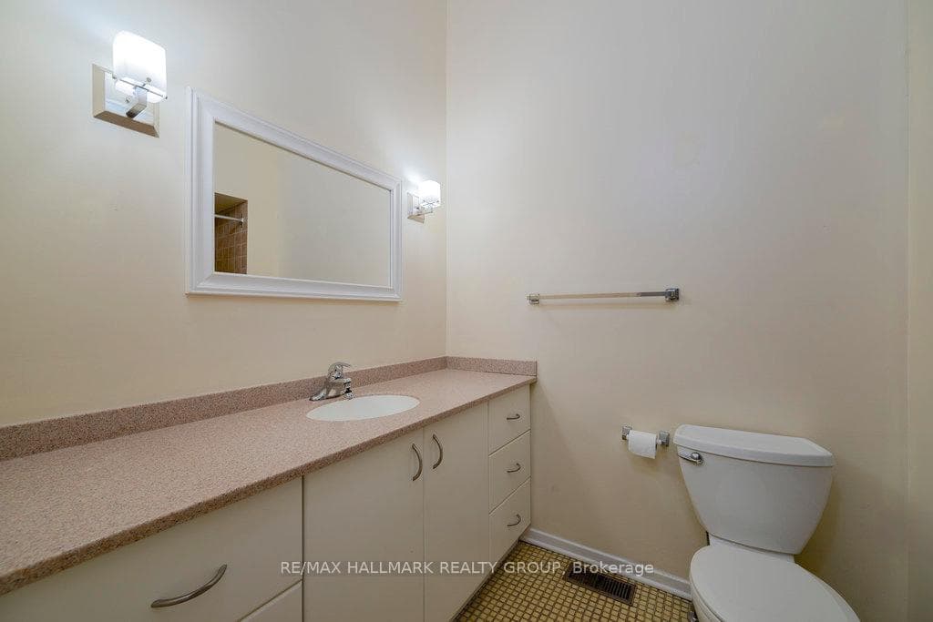 273 BRUYERE Street photo 25