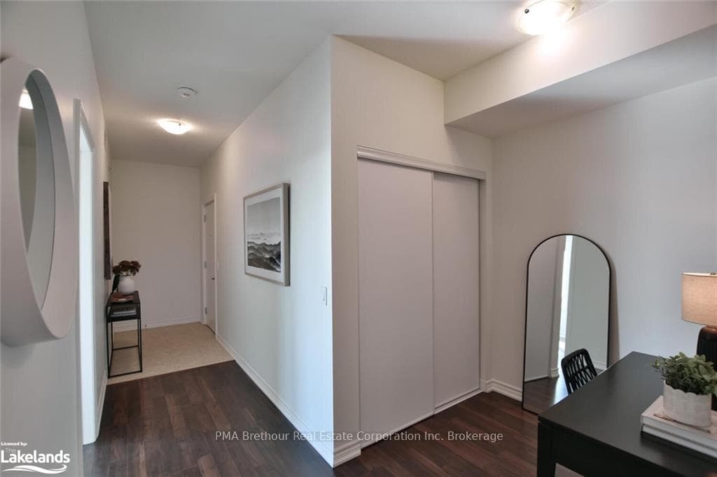 17 SPOONER Crescent Unit 409 photo 14