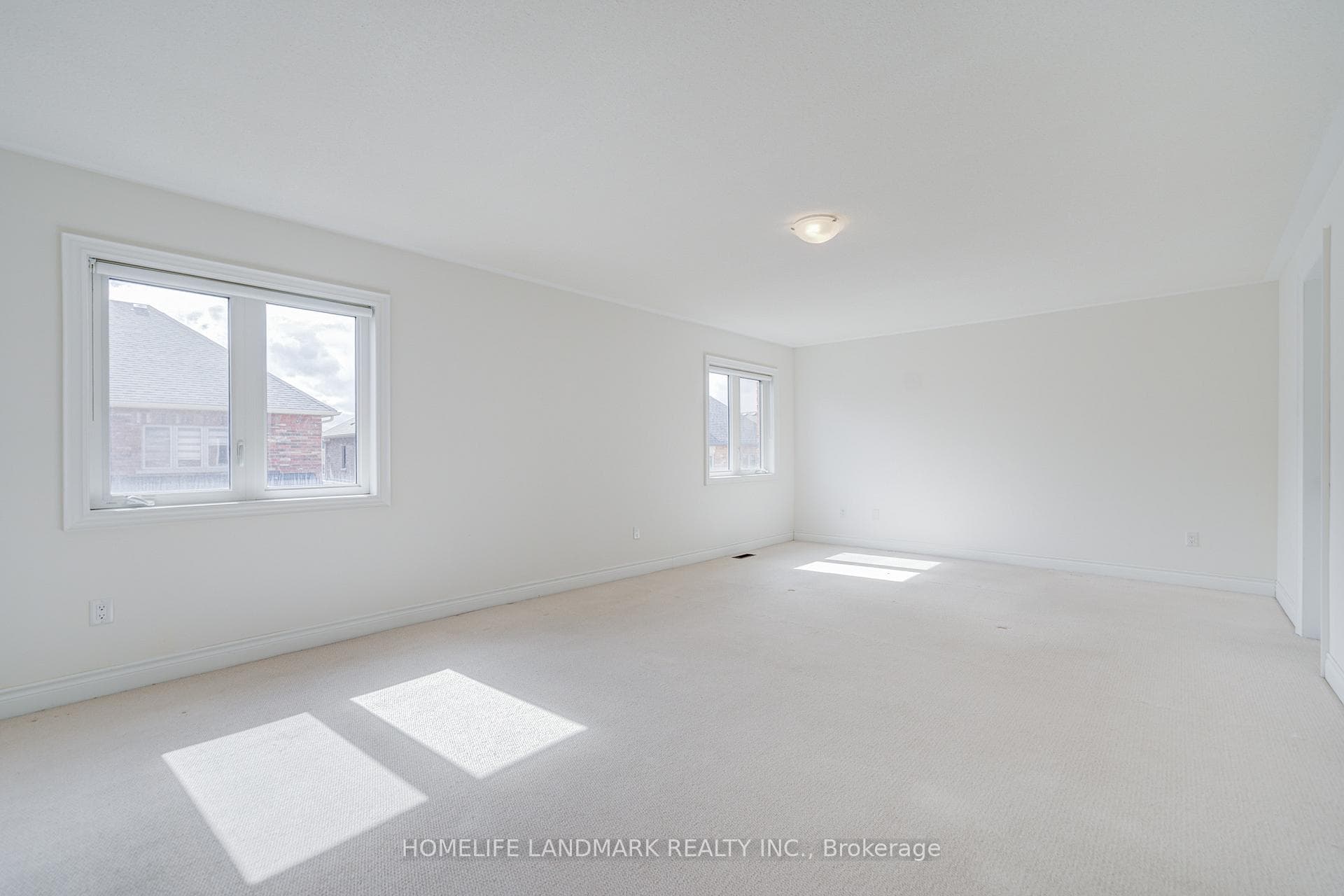 95 Walter English Drive photo 41