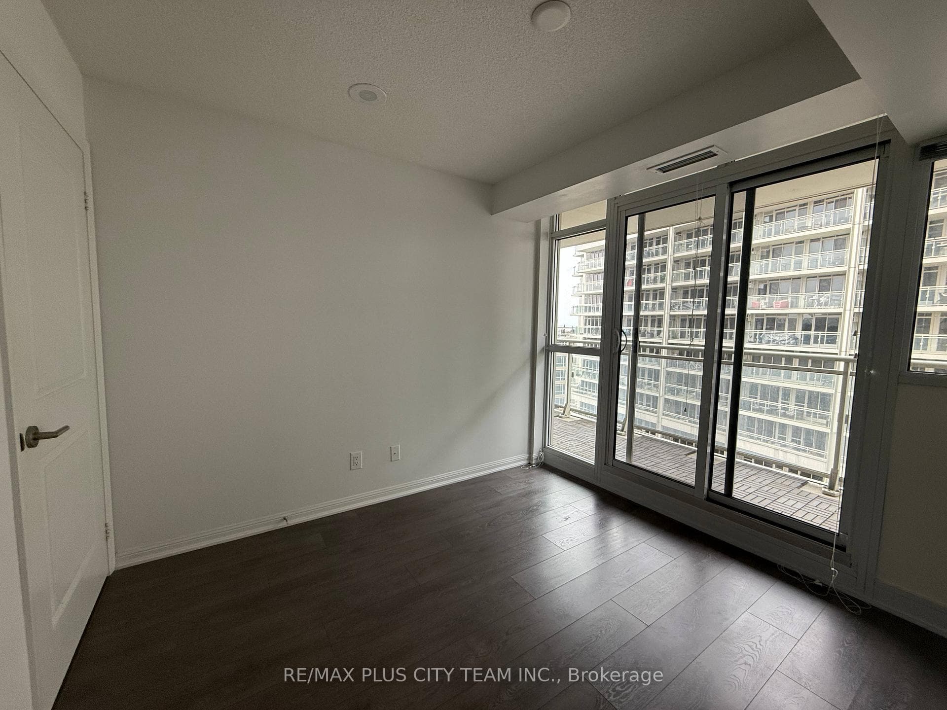 38 Grand Magazine Street Unit 1542 photo 15