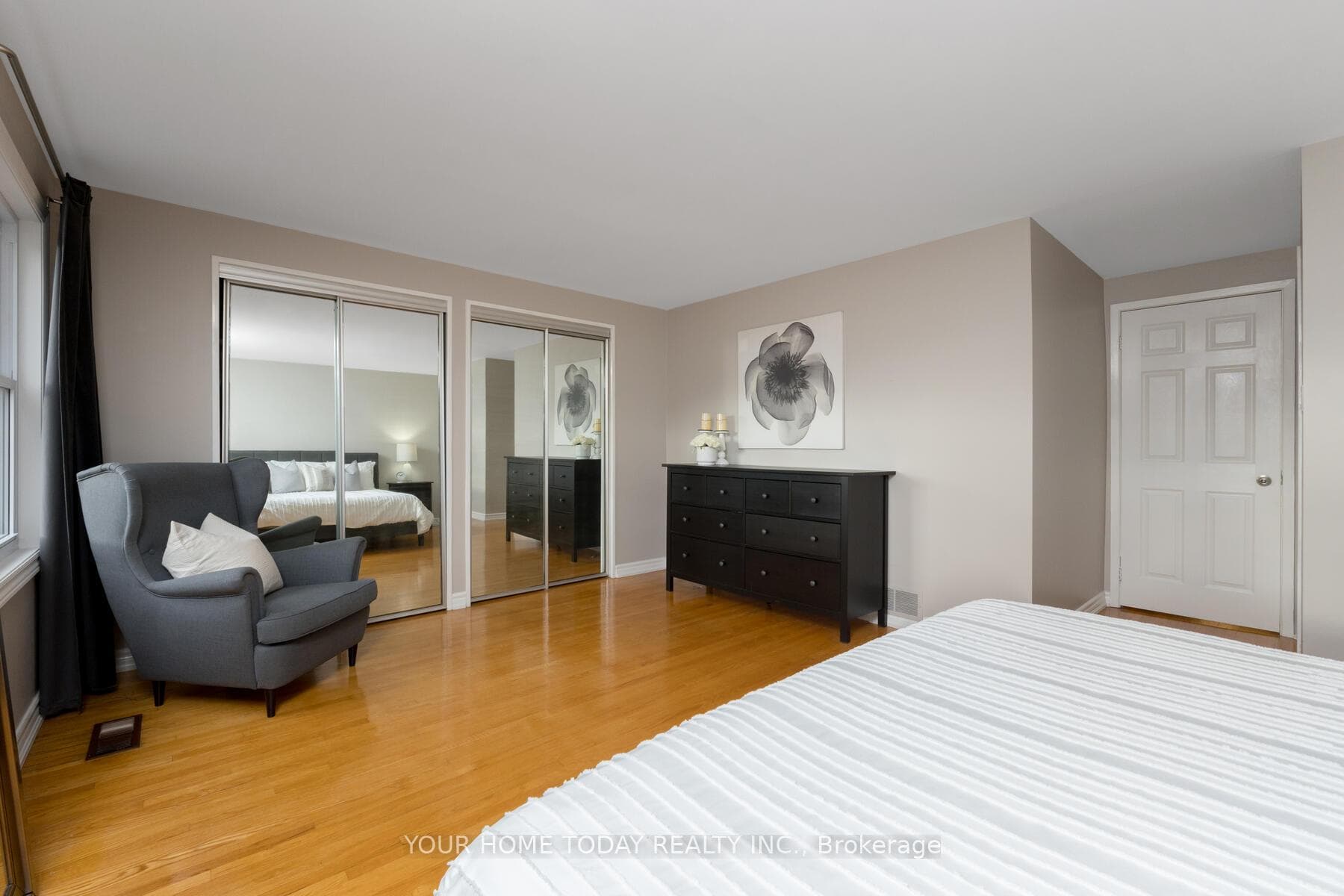 3 Regan Crescent photo 20