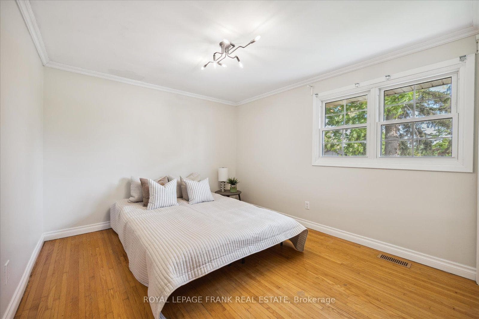 356 Jane Avenue photo 27