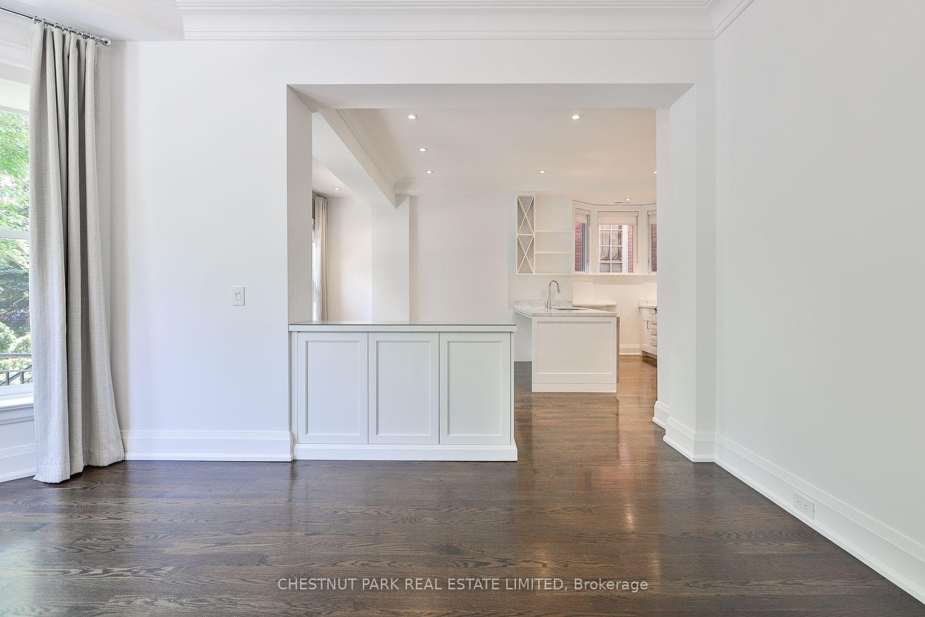 16 Scarth Road Unit 1 photo 9