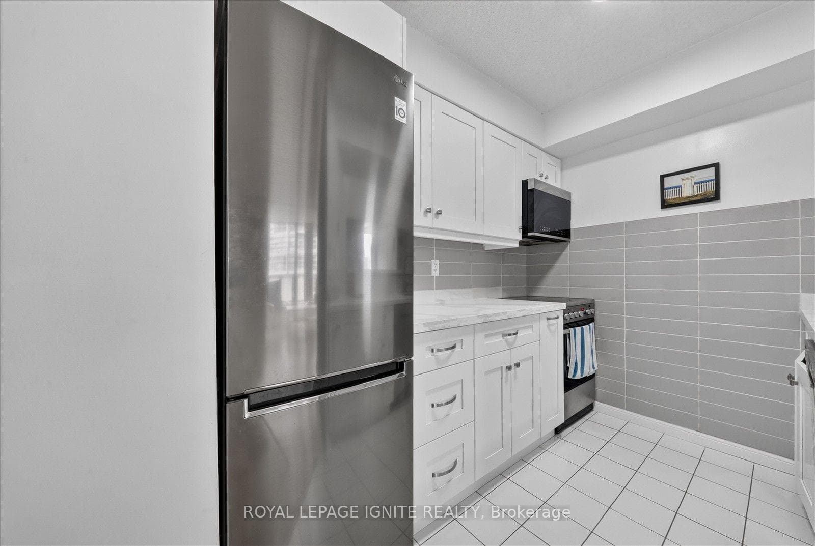 24 Wellesley Street Unit 1206 photo 14