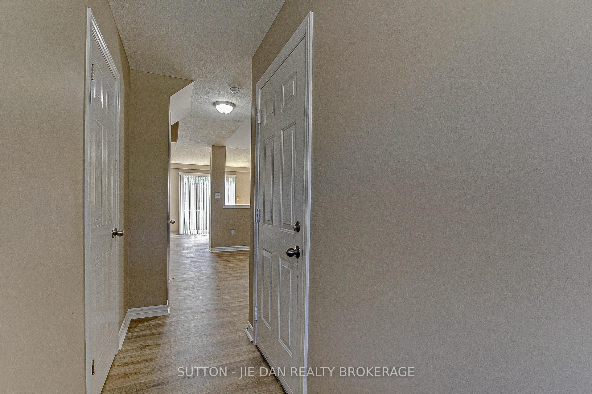 1059 Whetherfield Street Unit 50 photo 24