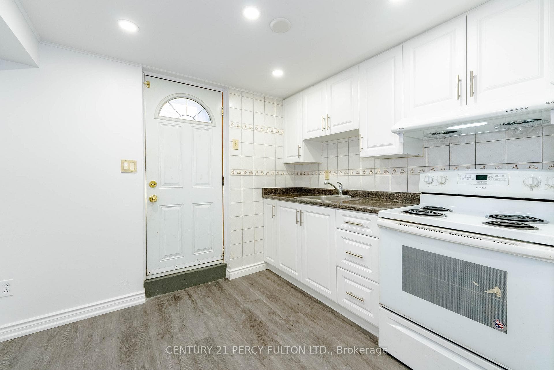 120 Birkdale Road photo 14