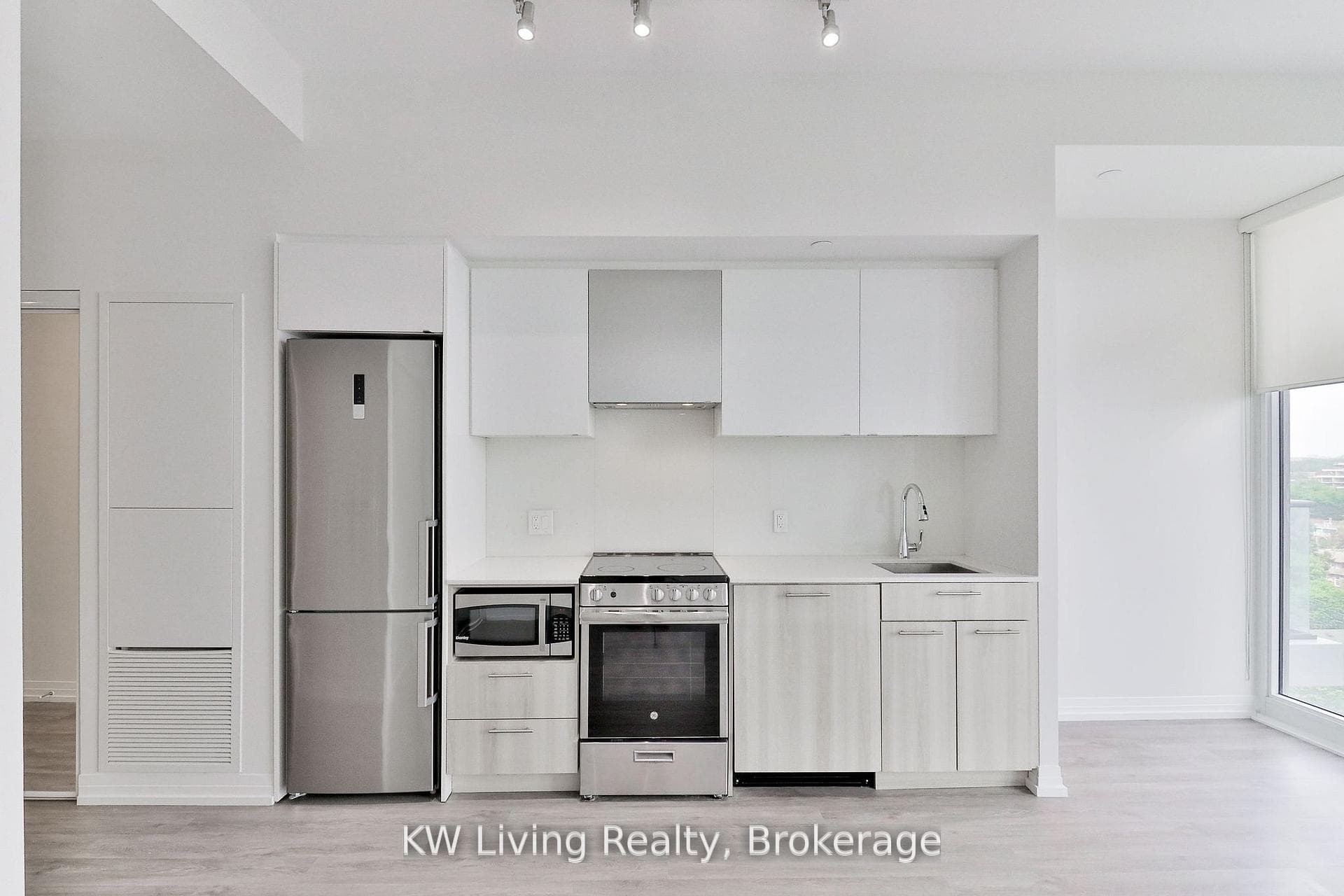 251 Jarvis Street Unit 1014 photo 12