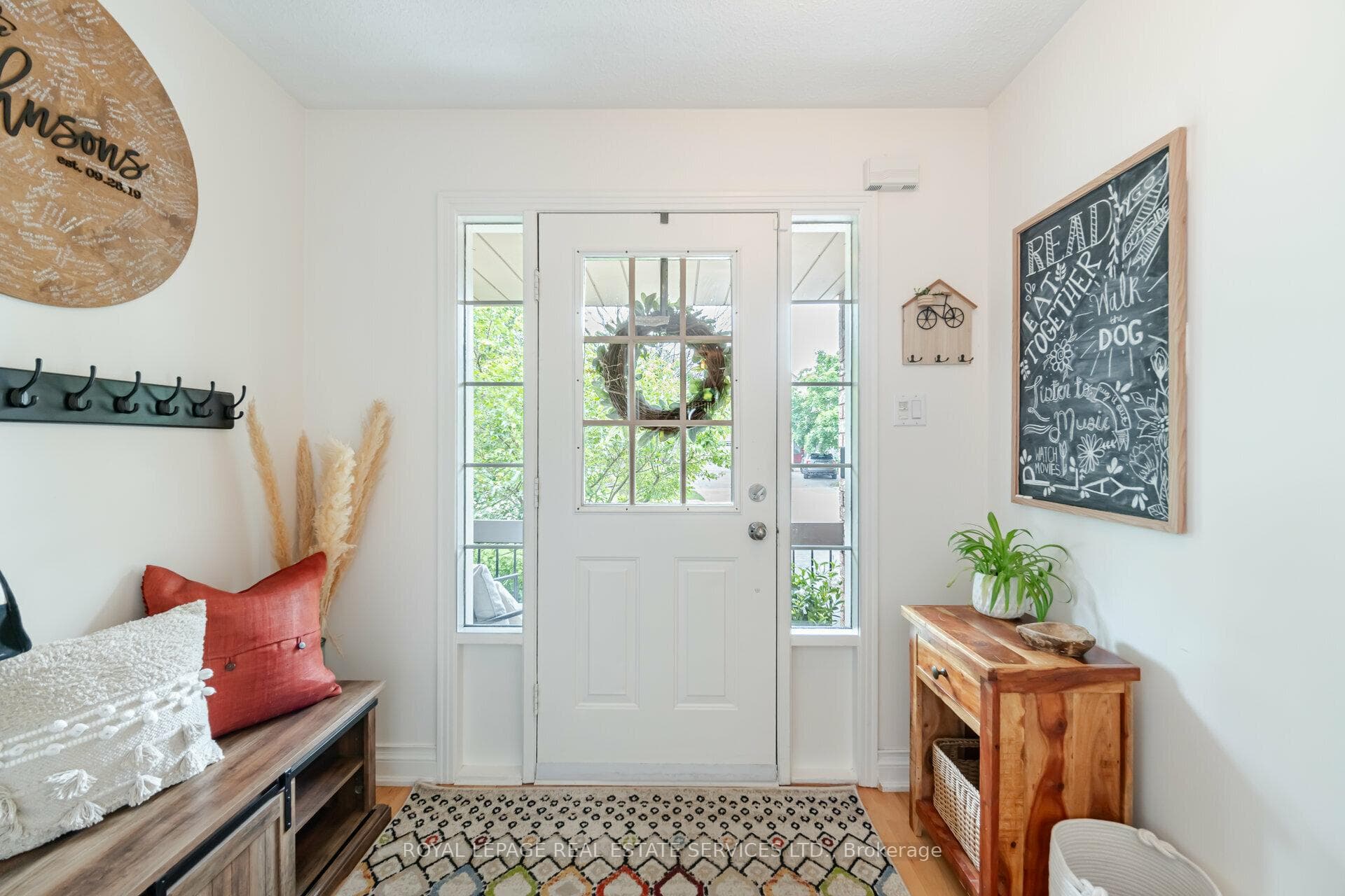 10 Harnesworth Crescent photo 4