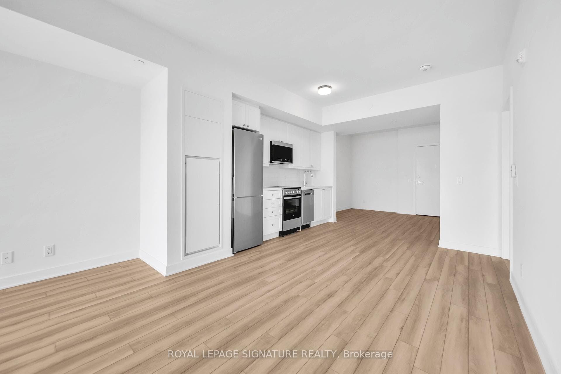 51 Clarington Boulevard Unit 327 photo 12