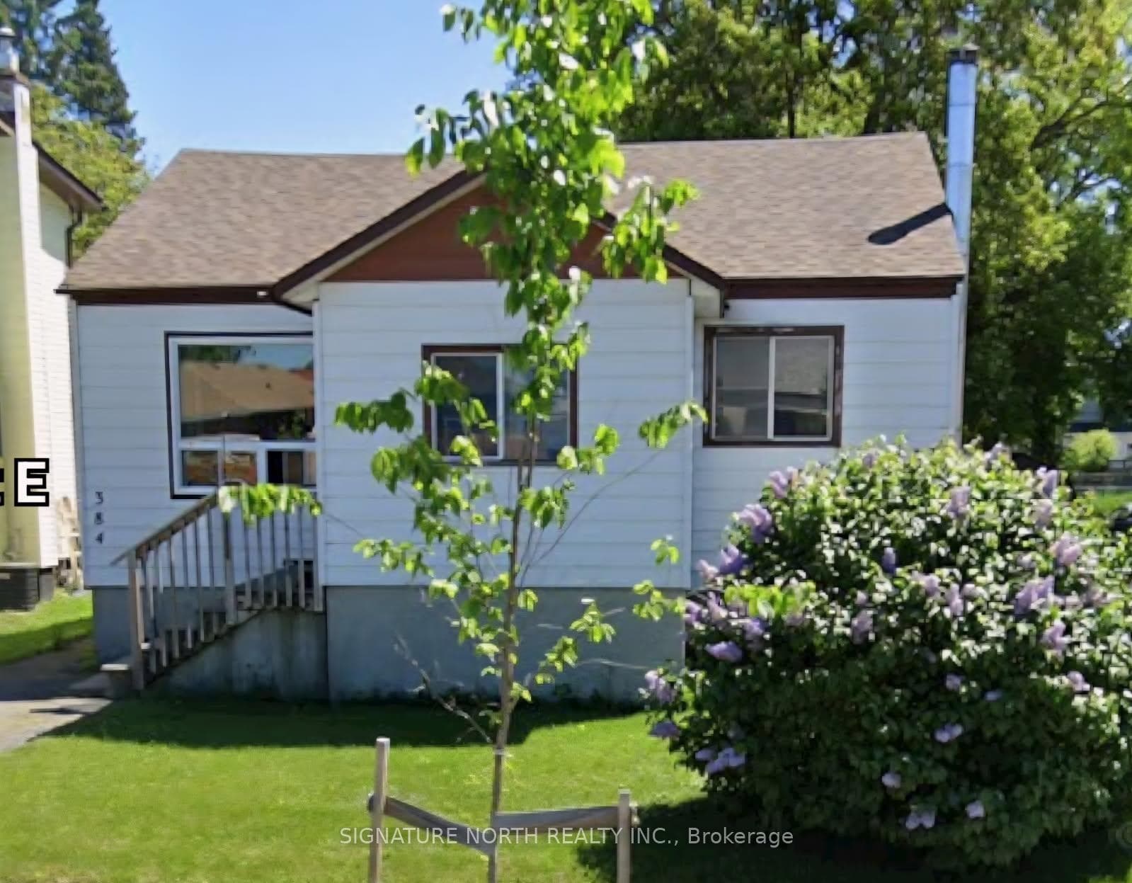 384 Francis Street photo 1