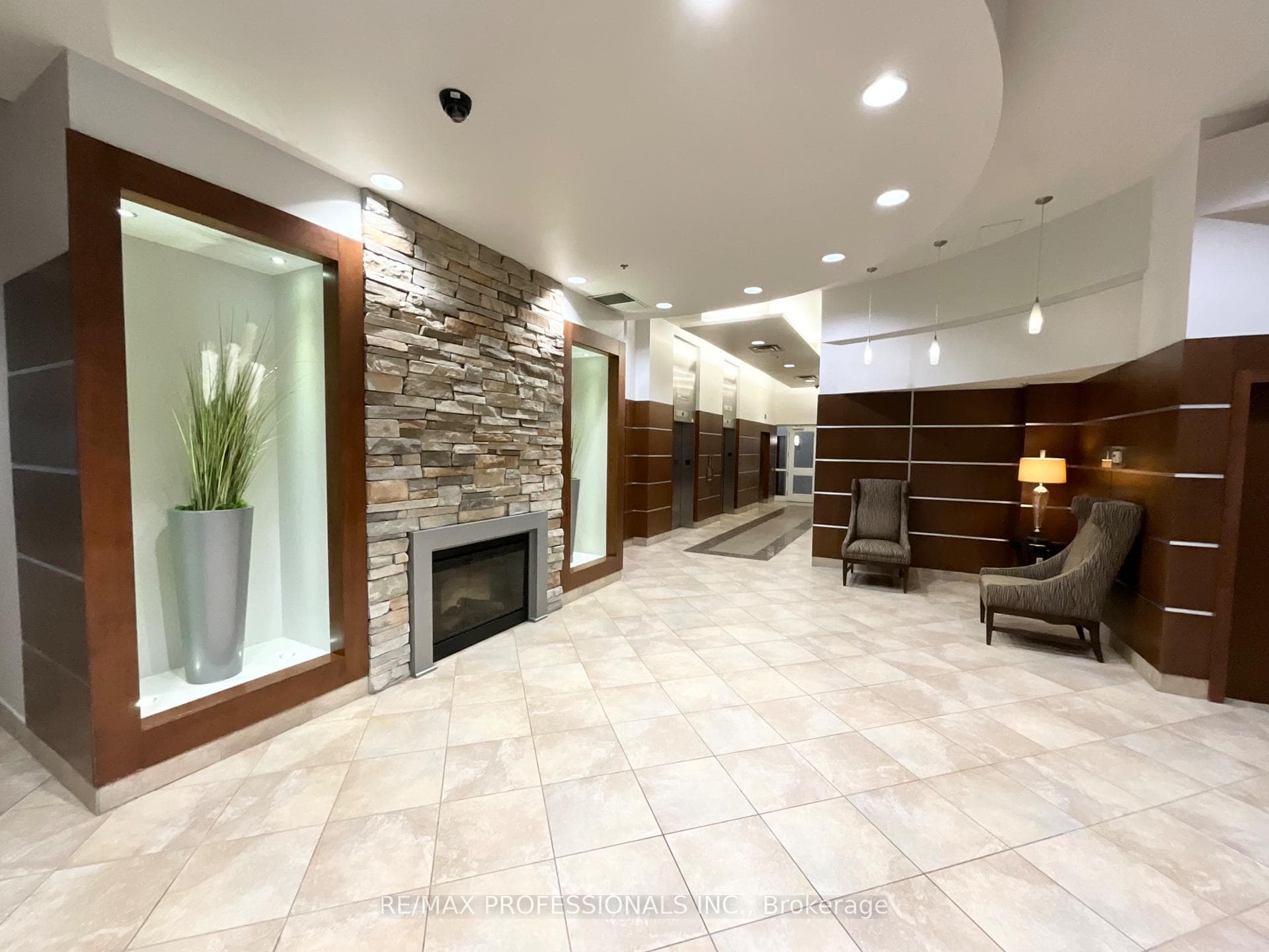 2 Fieldway Road Unit 1208 photo 5