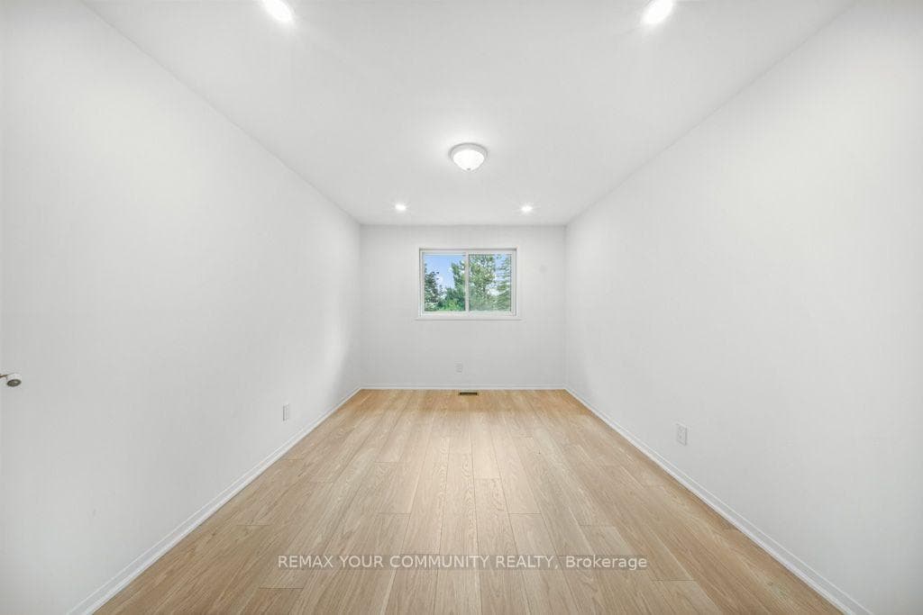 431 Innisfil Street photo 18