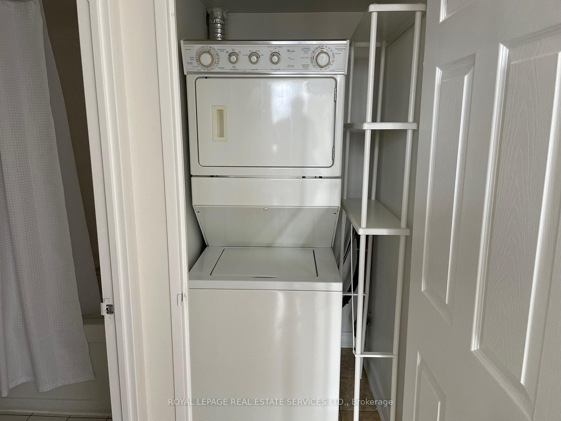 1369 Bloor Street Unit 912 photo 9