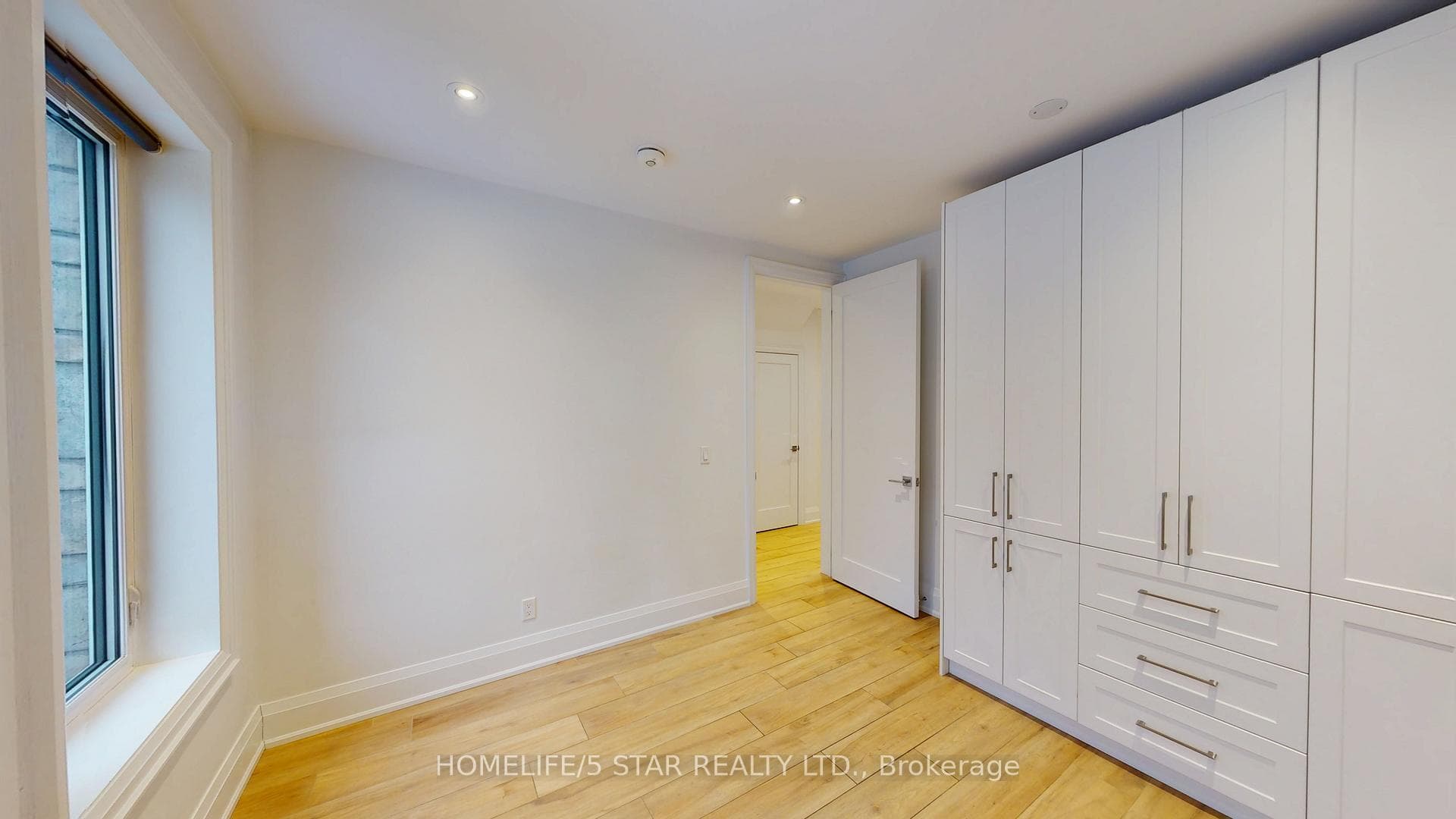 45 Dewson Street Unit 1 photo 7