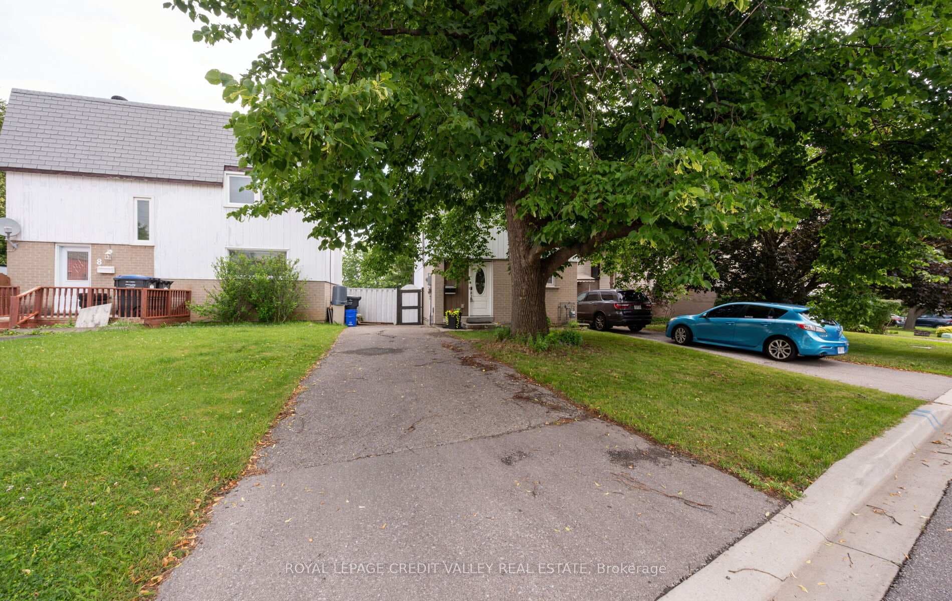 7 Hillpark Trail photo 1