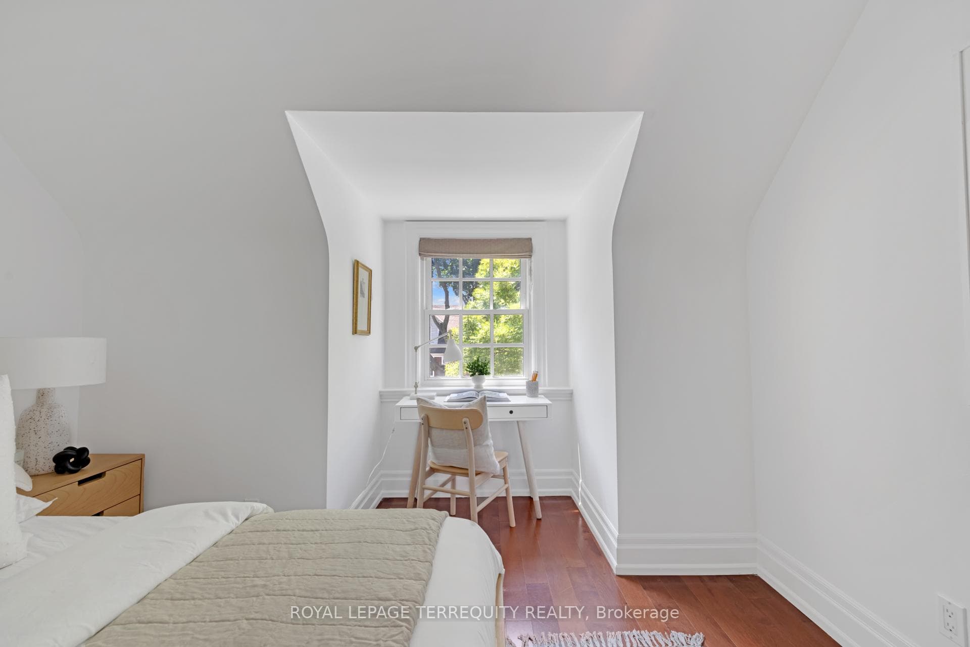 85 Grenview Boulevard photo 26