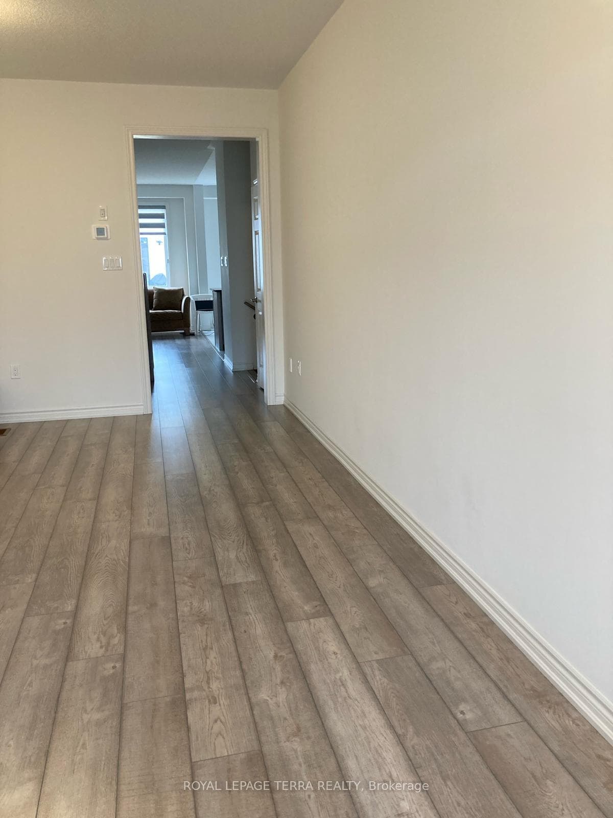 42 Dass Drive photo 2