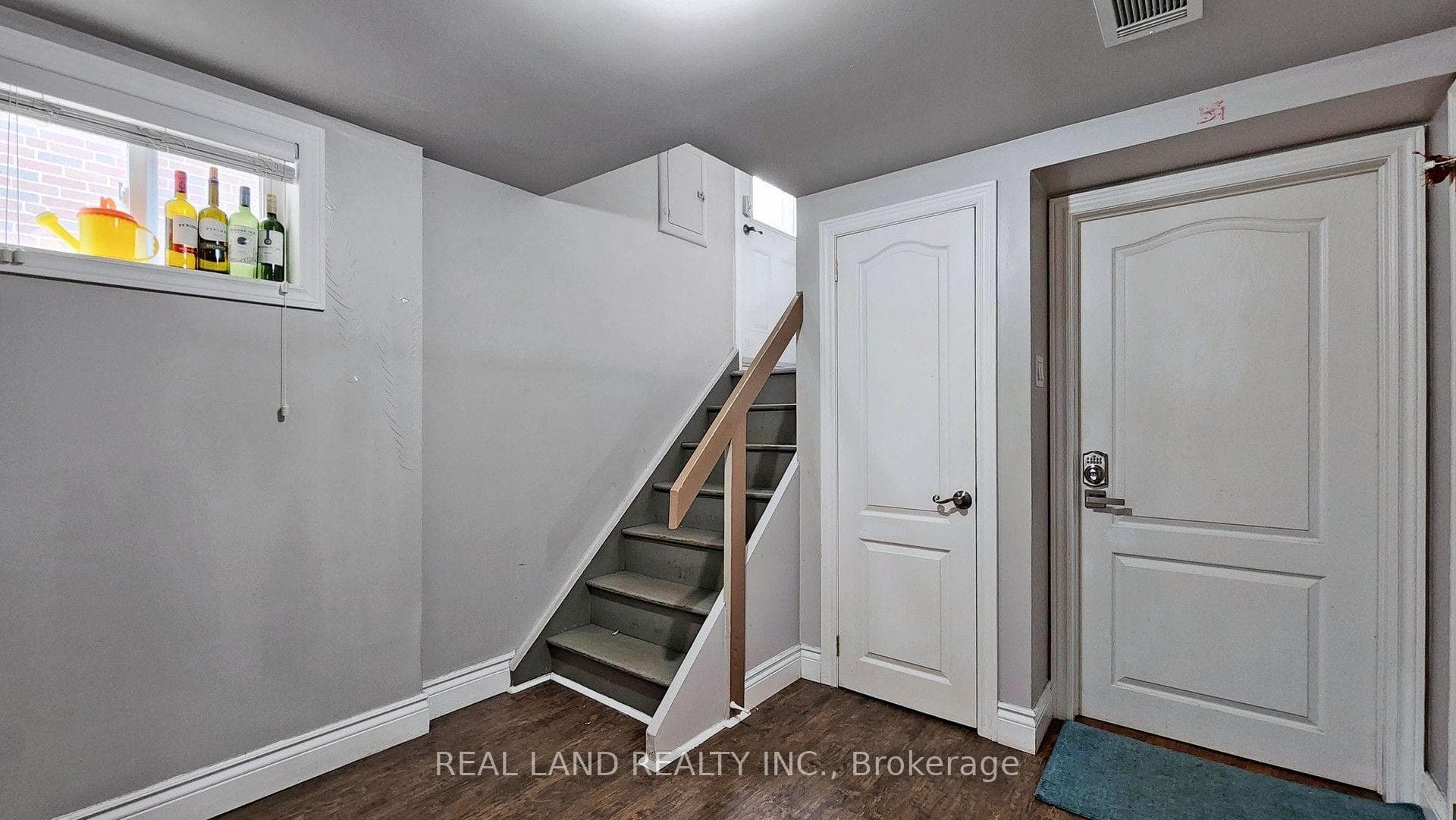 26 Glamis Avenue photo 9
