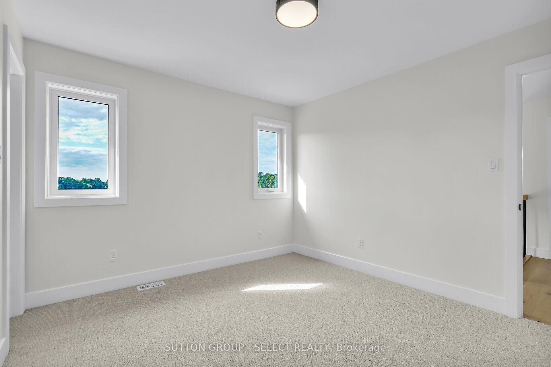 58 Briscoe Crescent photo 32