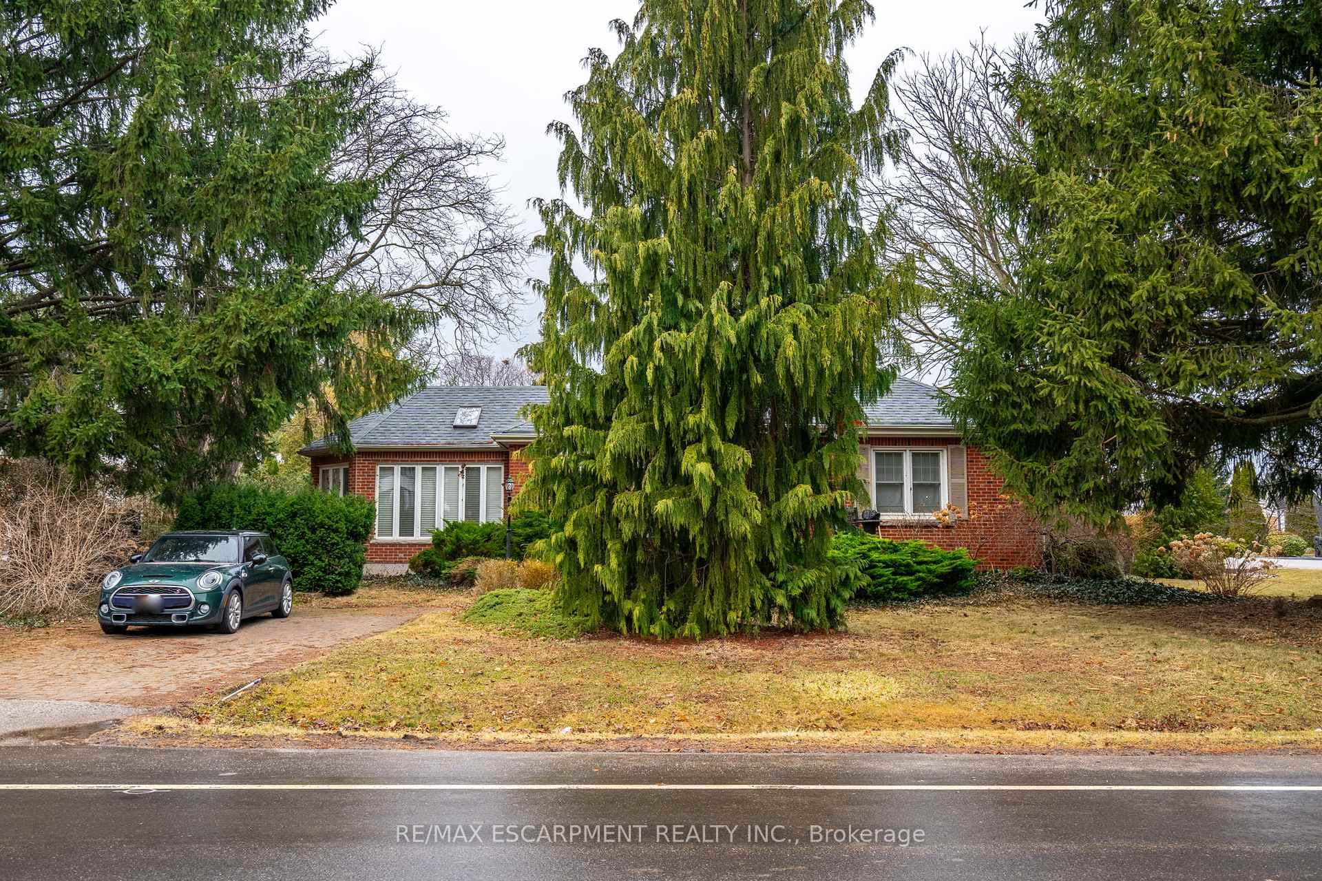 281 North Shore Boulevard photo 2