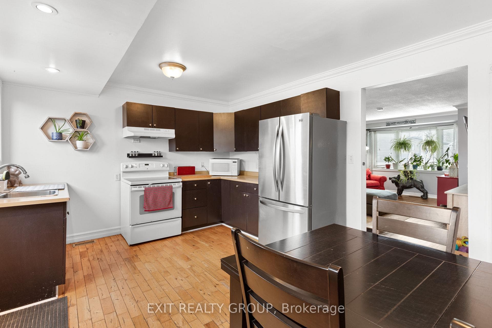 1122 Cedar Street photo 8