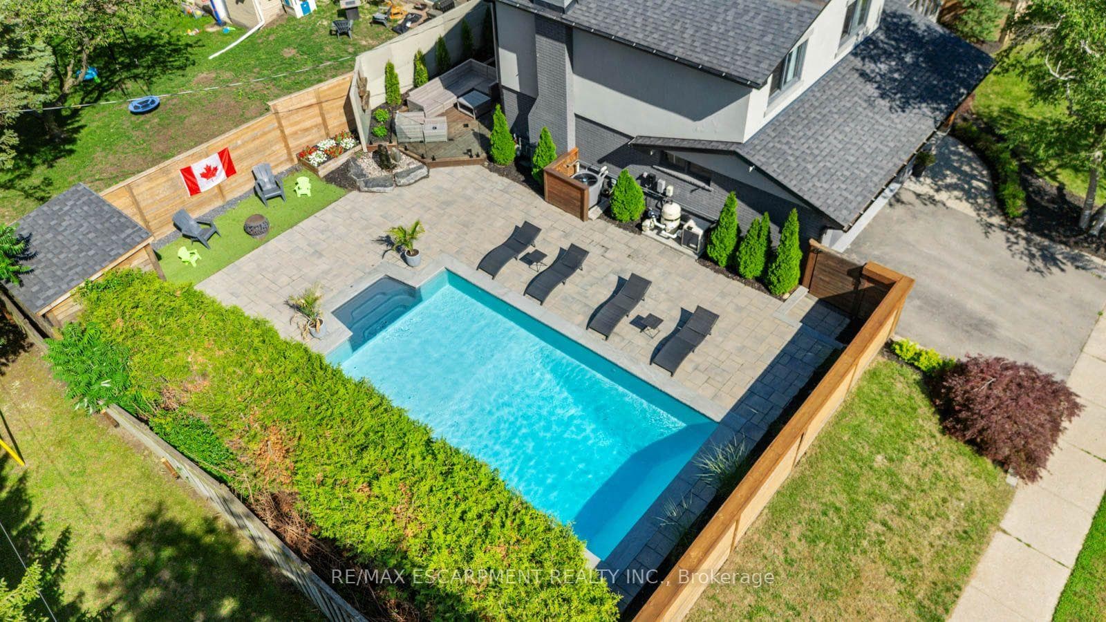 134 Fairwood Place photo 47