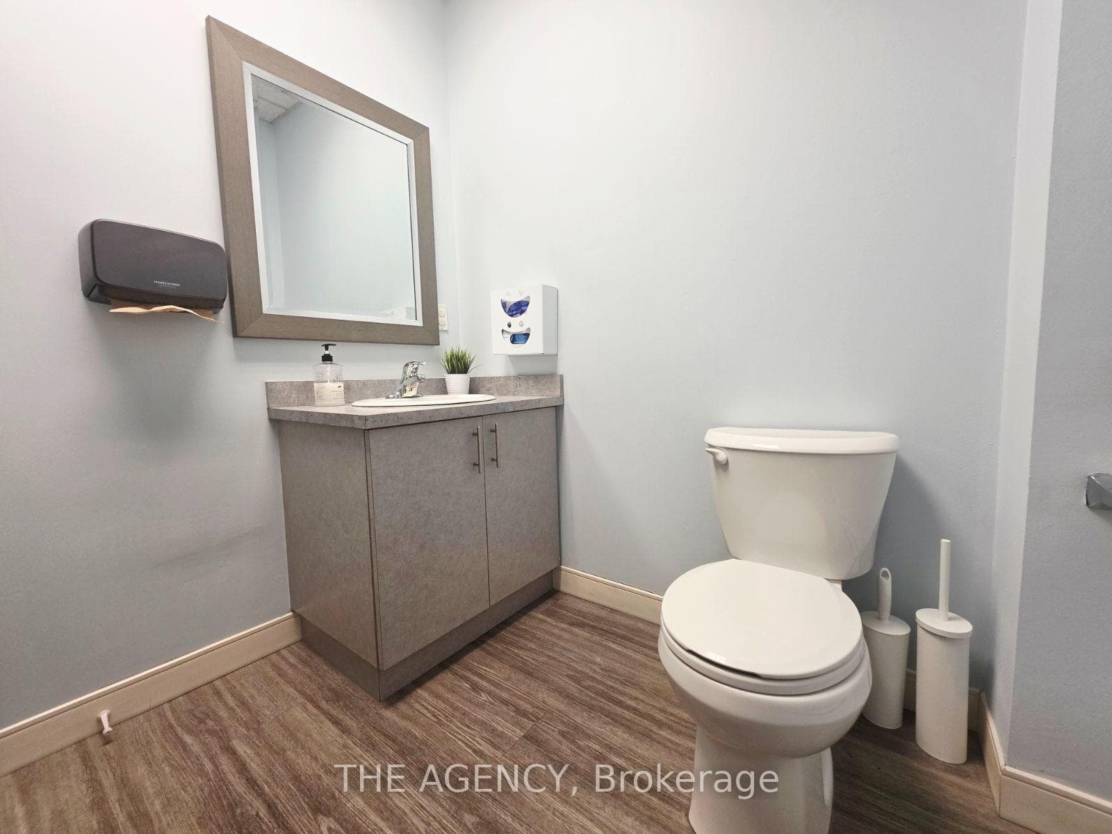 1200 Lawrence Avenue Unit 304 photo 22