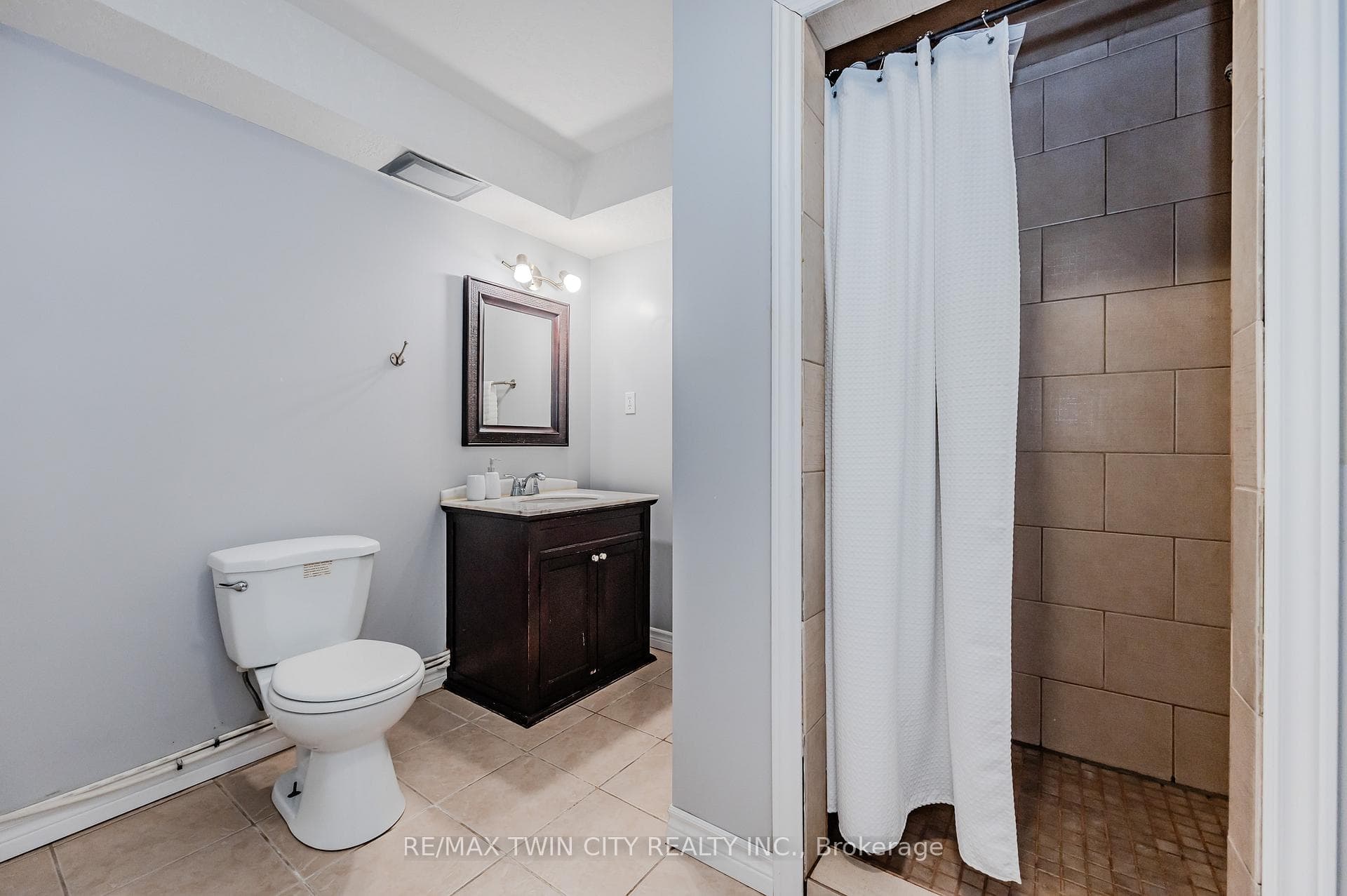 542 St Moritz Avenue photo 31