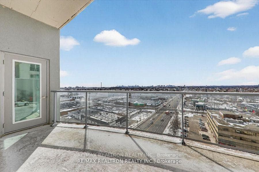 2152 Lawrence Avenue Unit PH08 photo 5