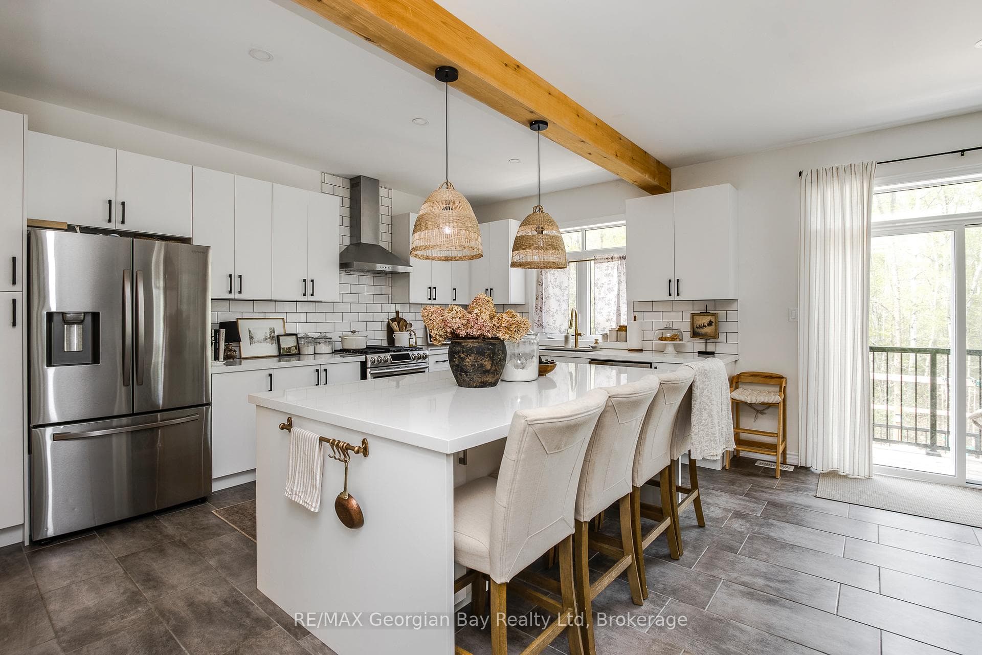 215 Roy Drive photo 17