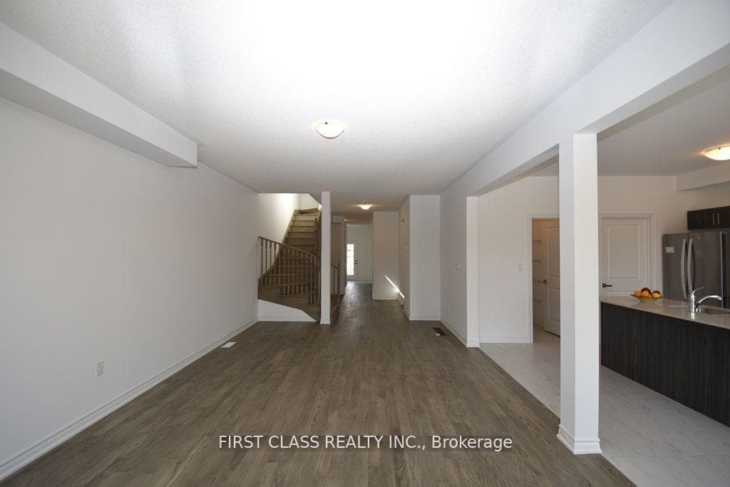 71 Wheatfield Road photo 8
