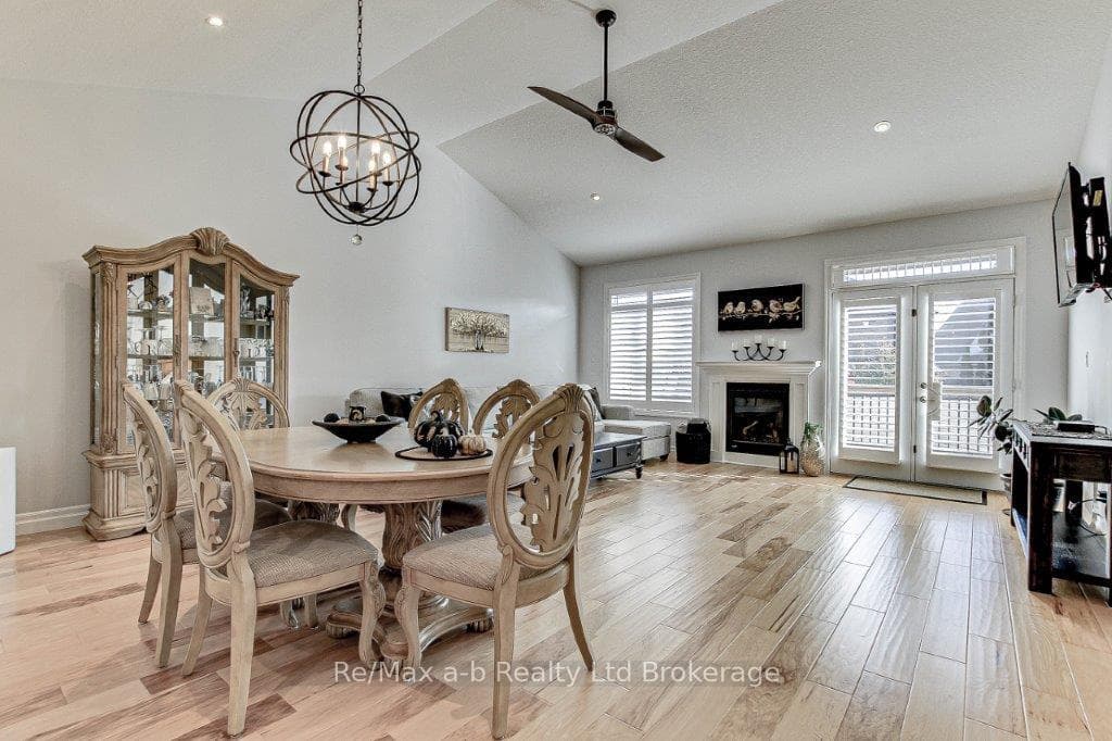 247 Munnoch Boulevard Unit 19 photo 12