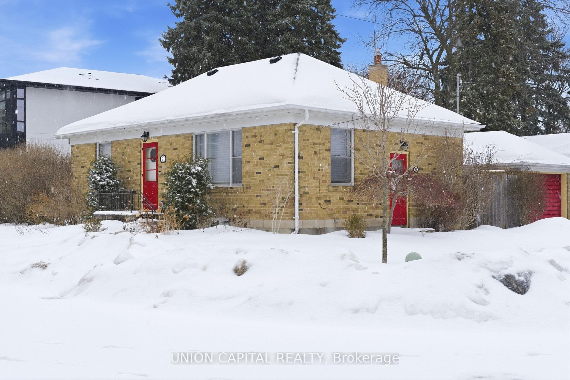 71 Stuart Crescent photo 49