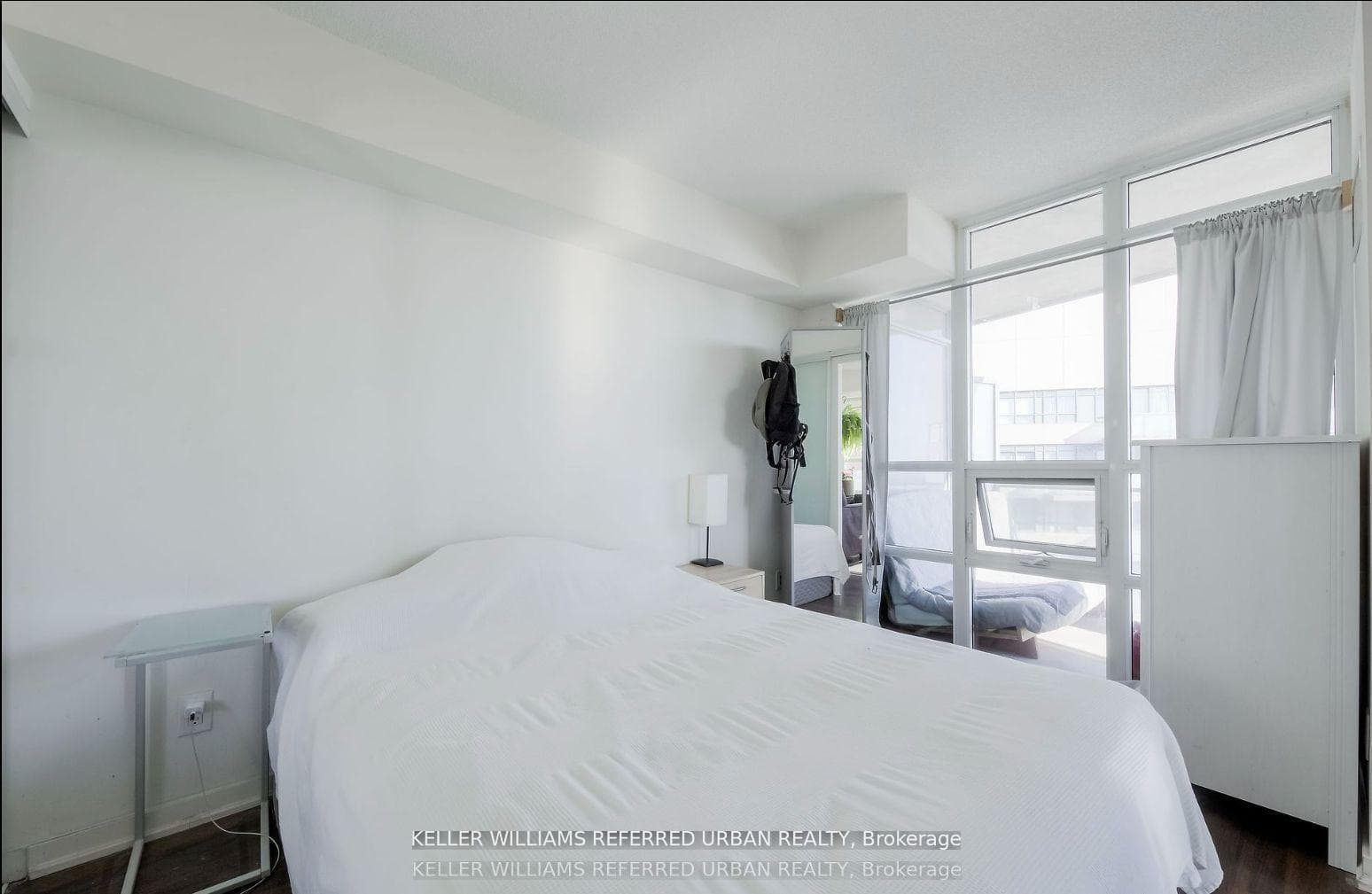 38 Joe Shuster Way Unit 1305 photo 13