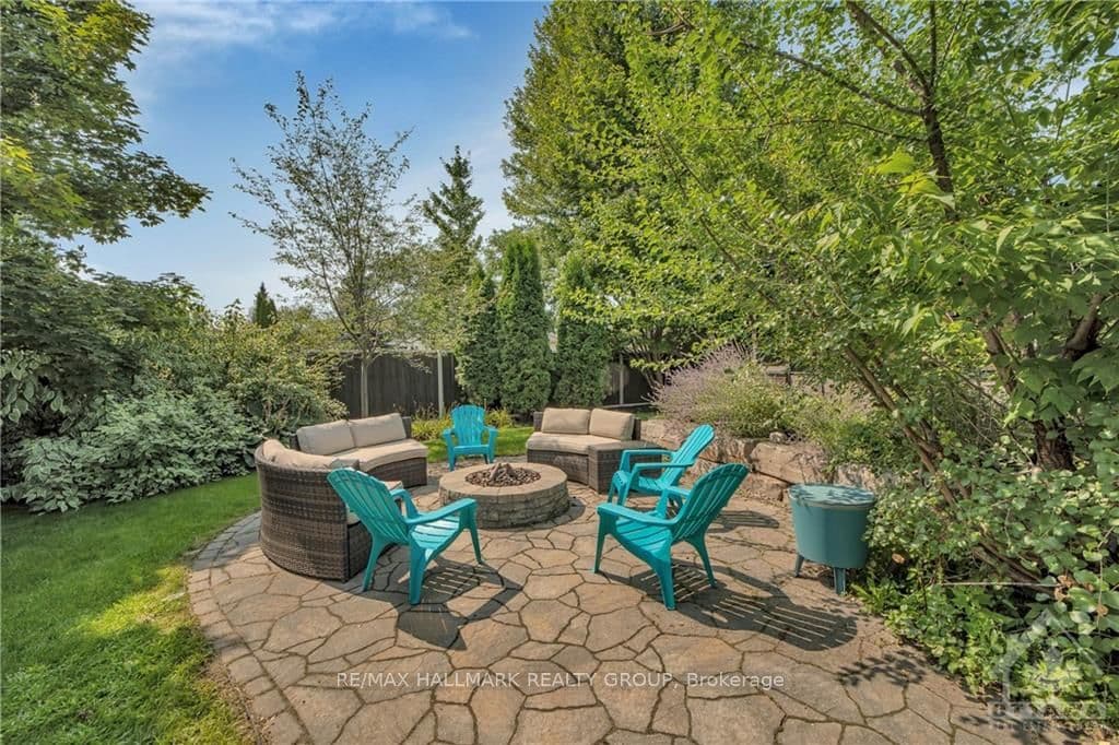 32 BARONESS Drive photo 29
