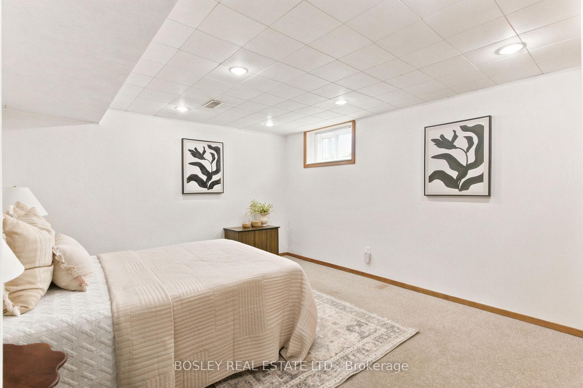 251 Ellington Drive photo 28