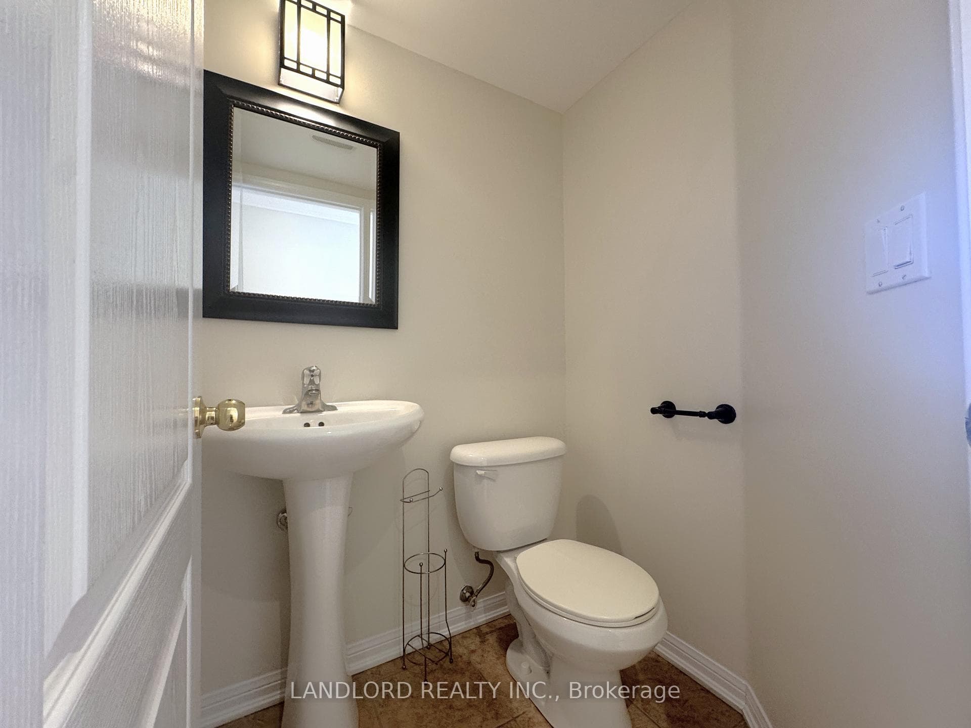 620 Ferguson Drive Unit 33 photo 8