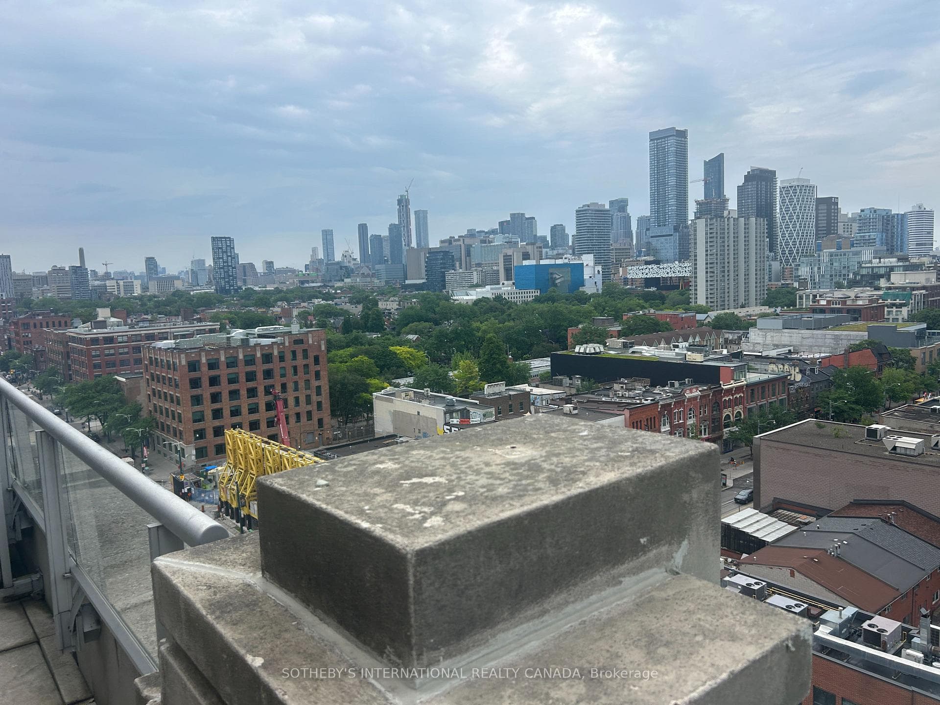 438 Richmond Street Unit 1208 photo 15