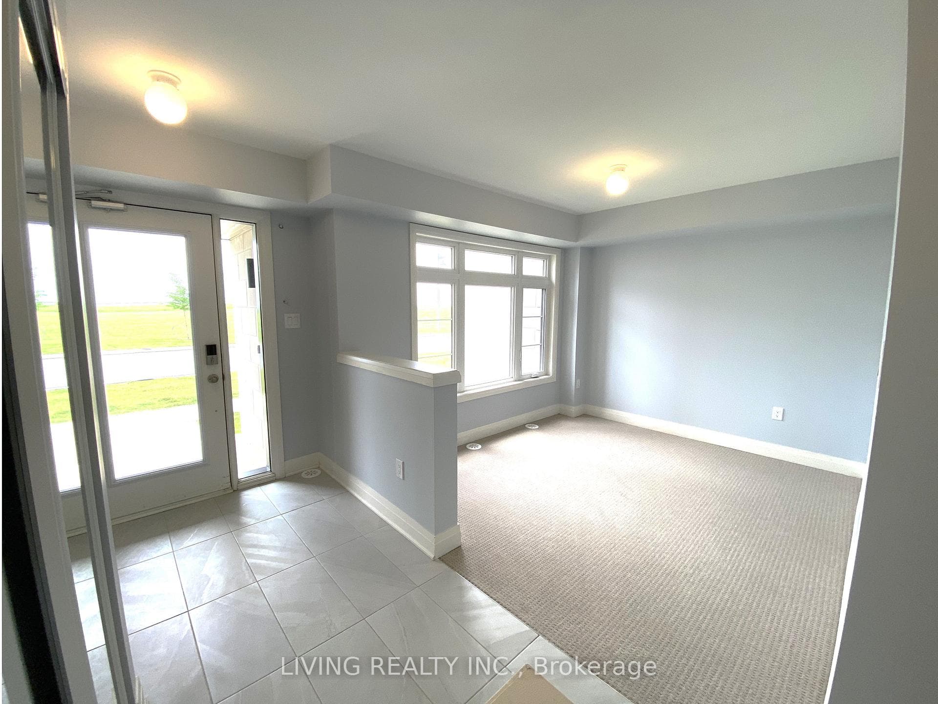747 Port Darlington Road photo 2