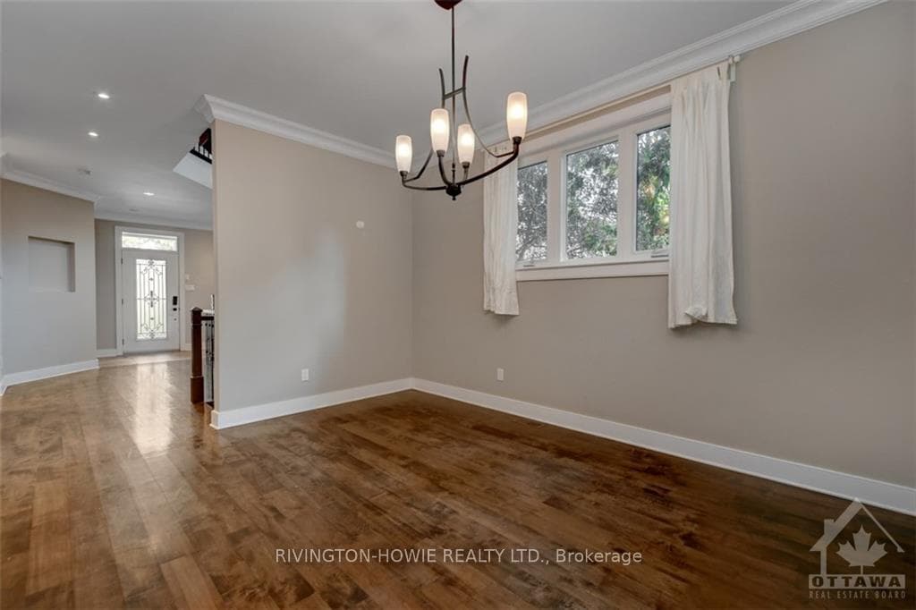 302 BYRON Avenue photo 5