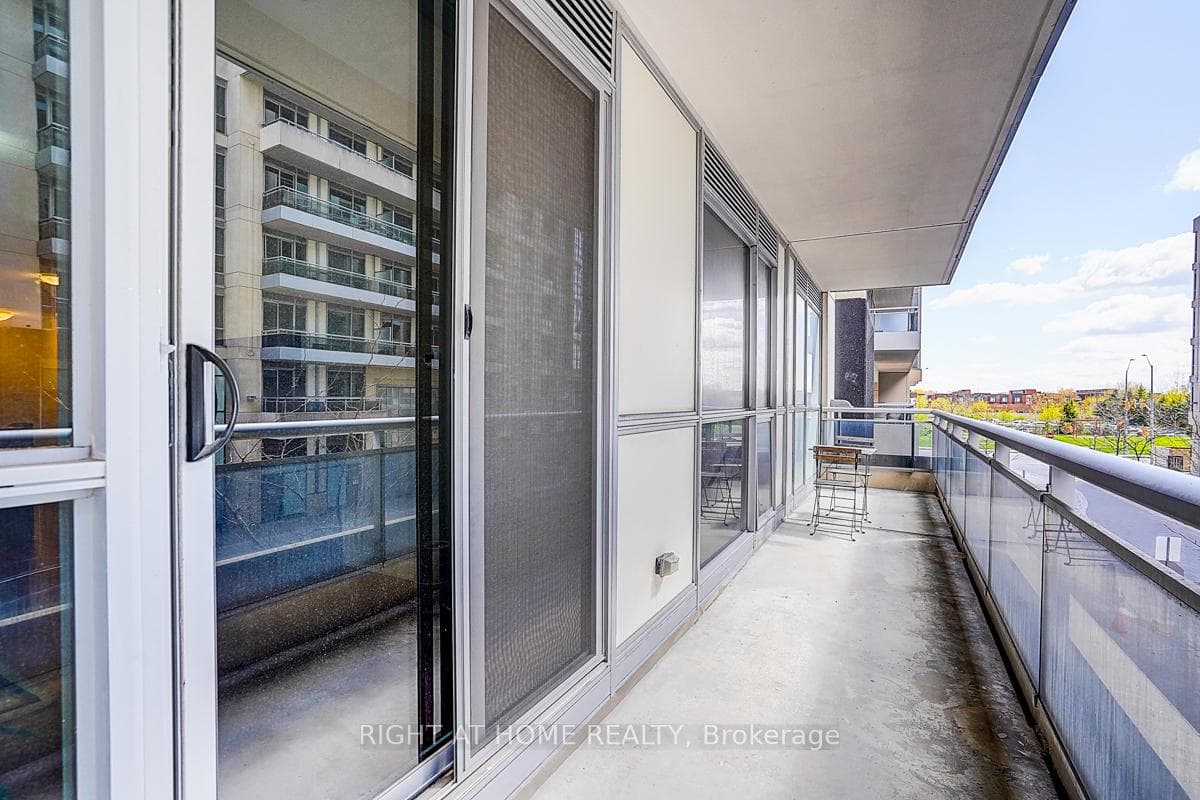9201 YONGE Street Unit 205 photo 16